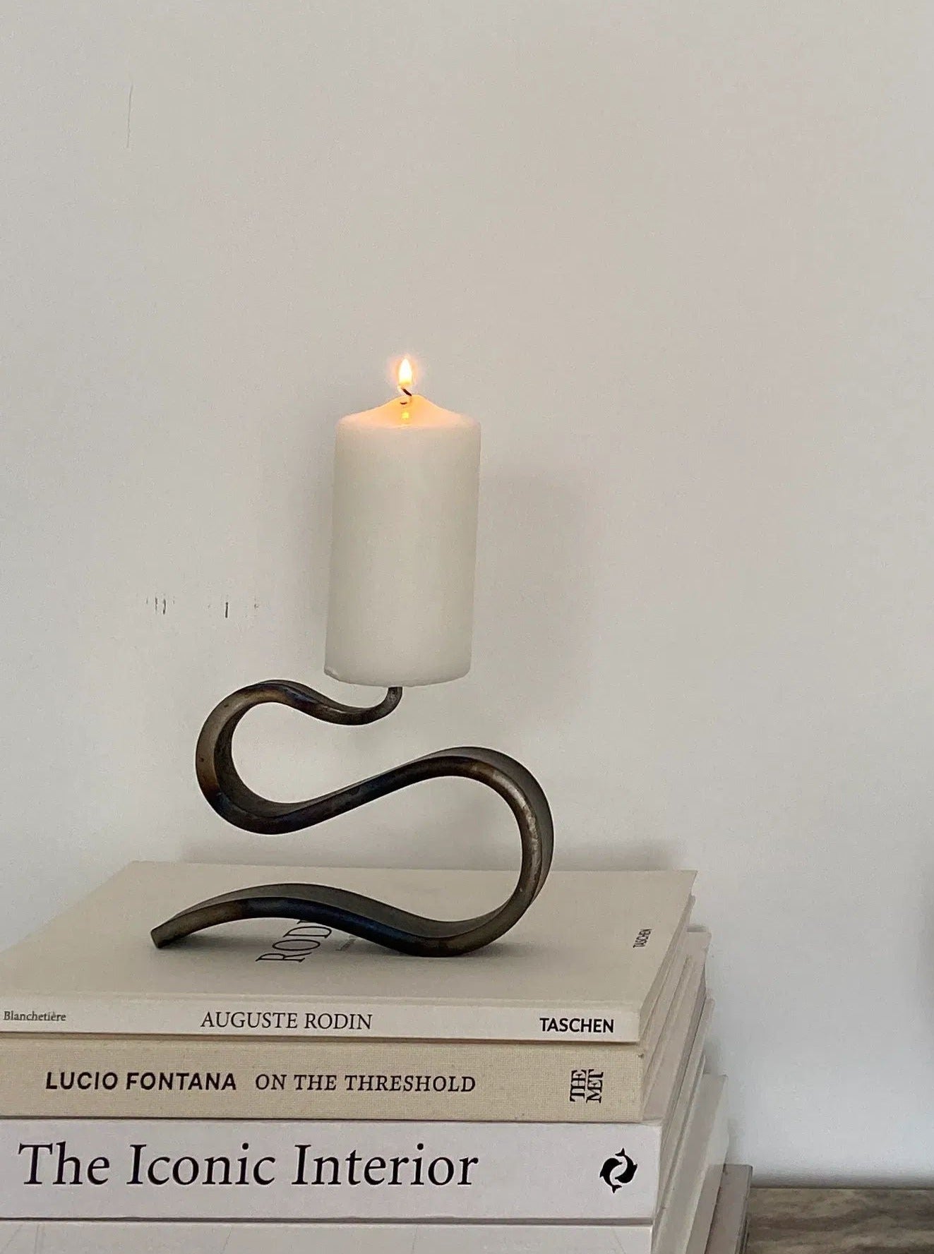 Decorative pieces for modern interiors